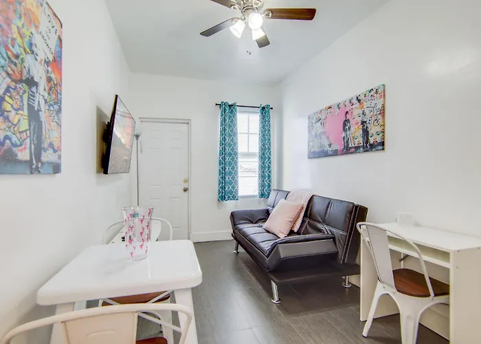 Comfy 1 B/R, Near Ocean Dr & Beach - South Beach
