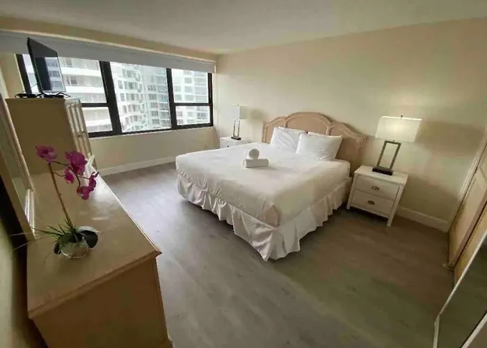 44 Beach Access And Private Pool