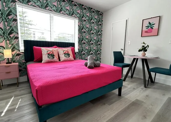 Flamingo Fusion Studio Miami Beach
