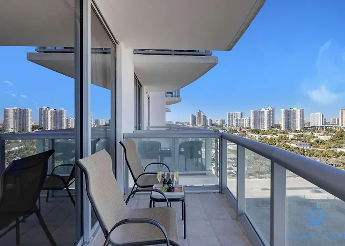 Beachfront Resort - Pool - Ocean View Balcony- Gym