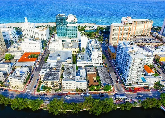 A Block From The Beach- Miami Beach