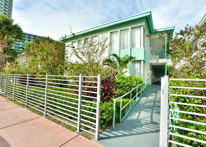 Delfino Suites South Beach