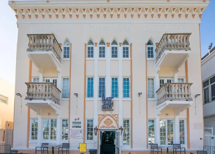 918 Ocean Drive Apartments