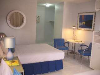 Collins 3*