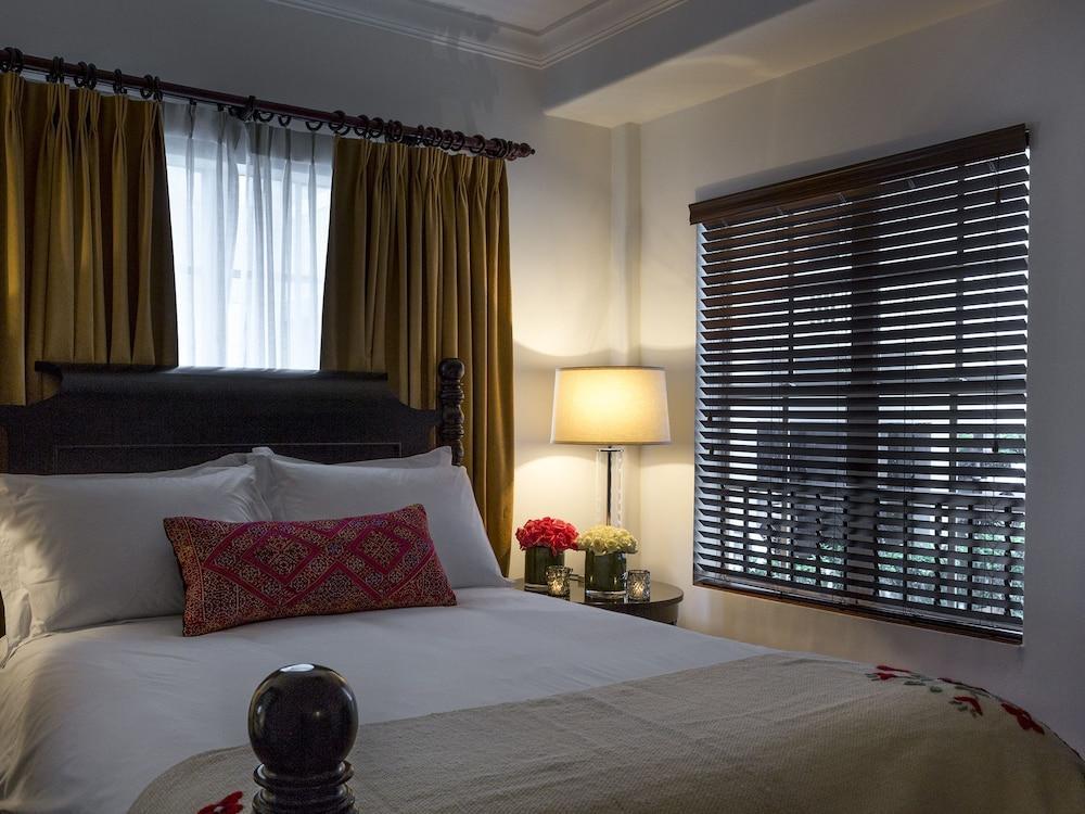 The Claridge Miami Beach