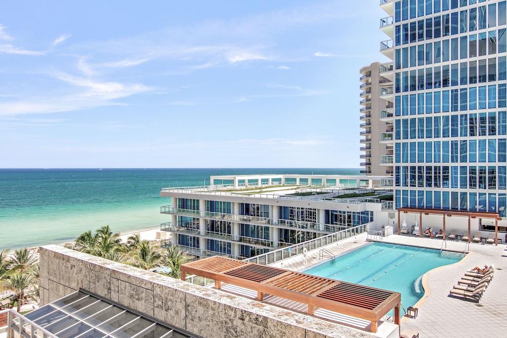 Hotel Carillon Miami Wellness