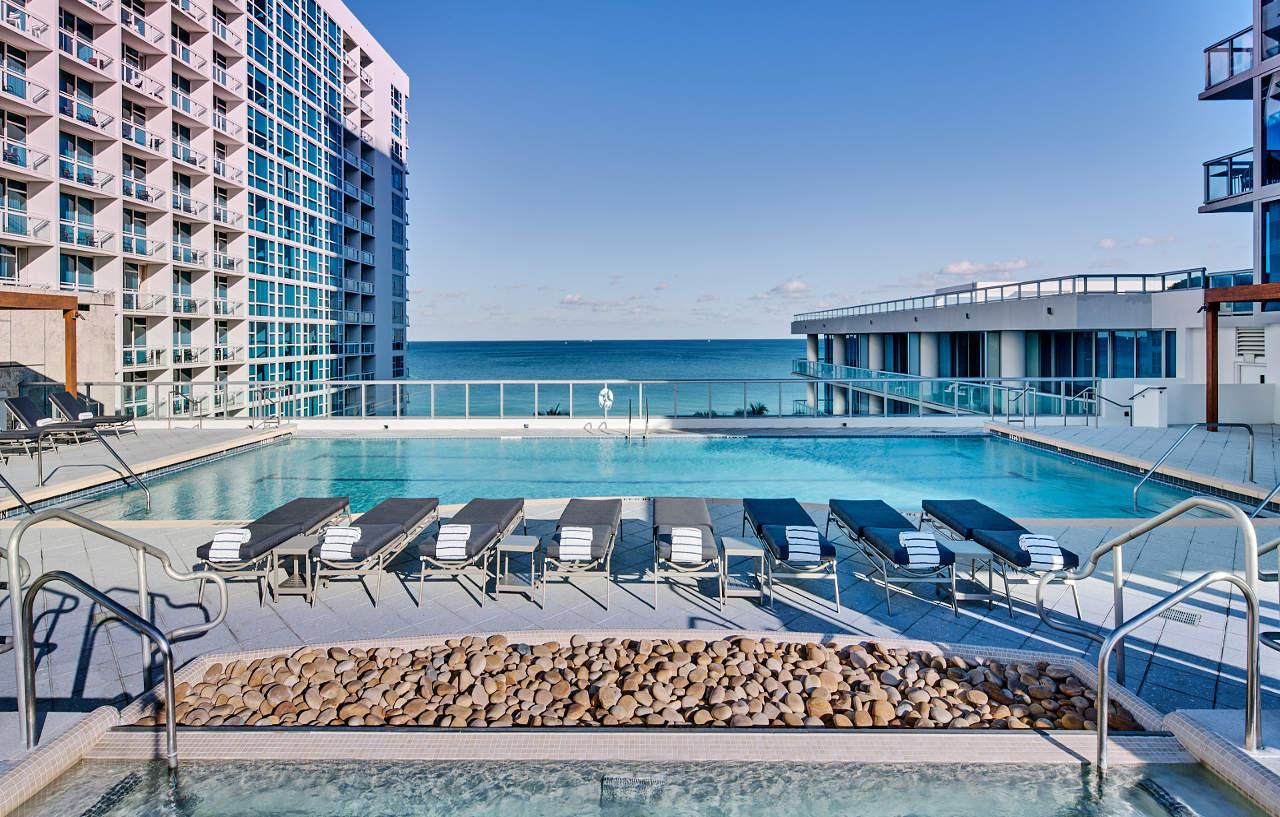 Hotel Carillon Miami Wellness