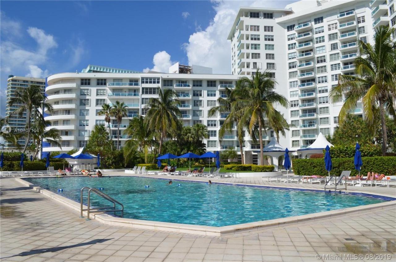 On The Beach For 6 Peoples With Balcony Miami Beach