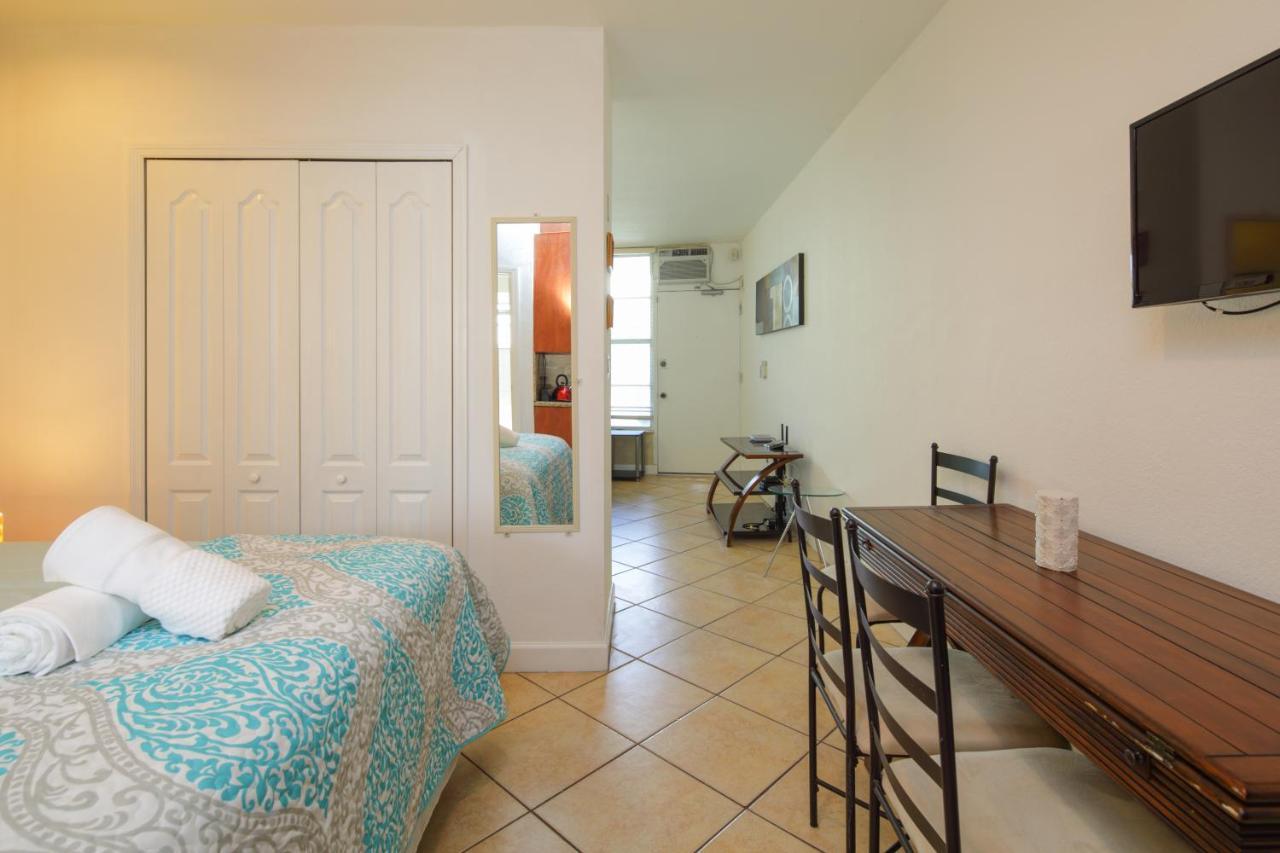 Apartment Amazing Location - Ocean Drive & Beach Front