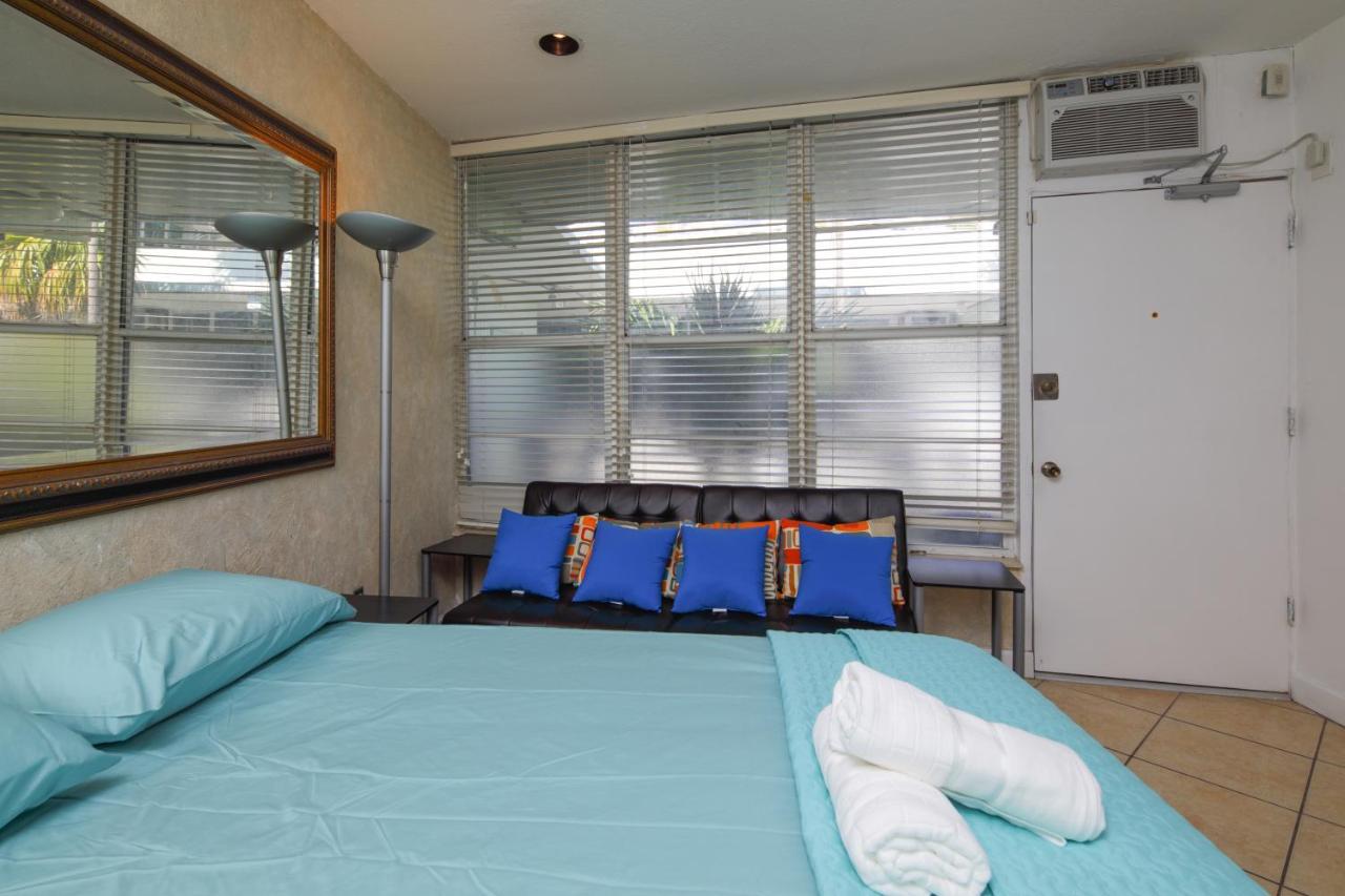 Apartment Amazing Location - Ocean Drive & Beach Front *