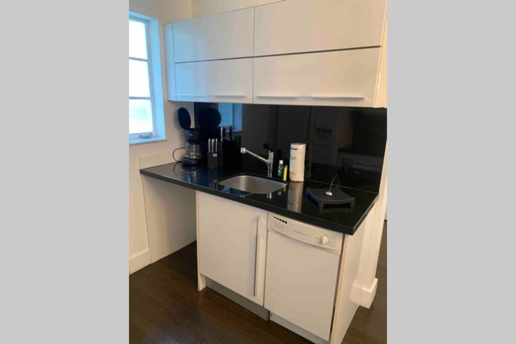 Apartment Lincoln Rd-miami Charming Vacation Studio And 2 Bedroom *