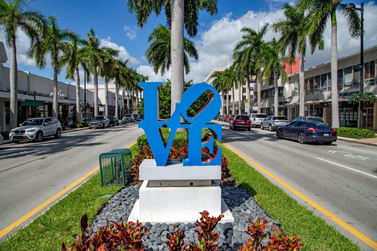 Ivory On The Bay * Miami Beach
