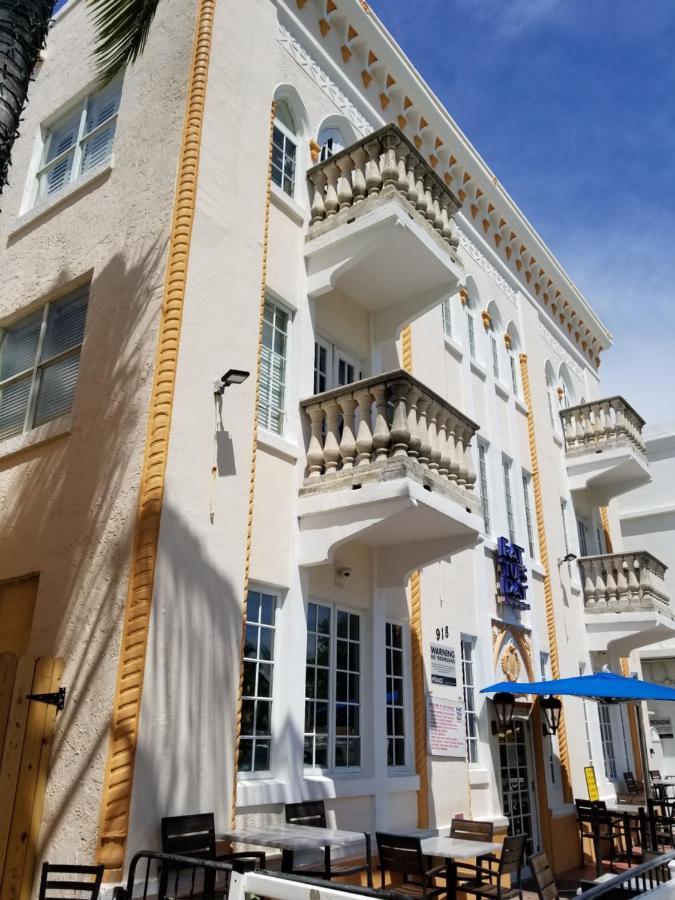 Apartment 918 Sobe Flats
