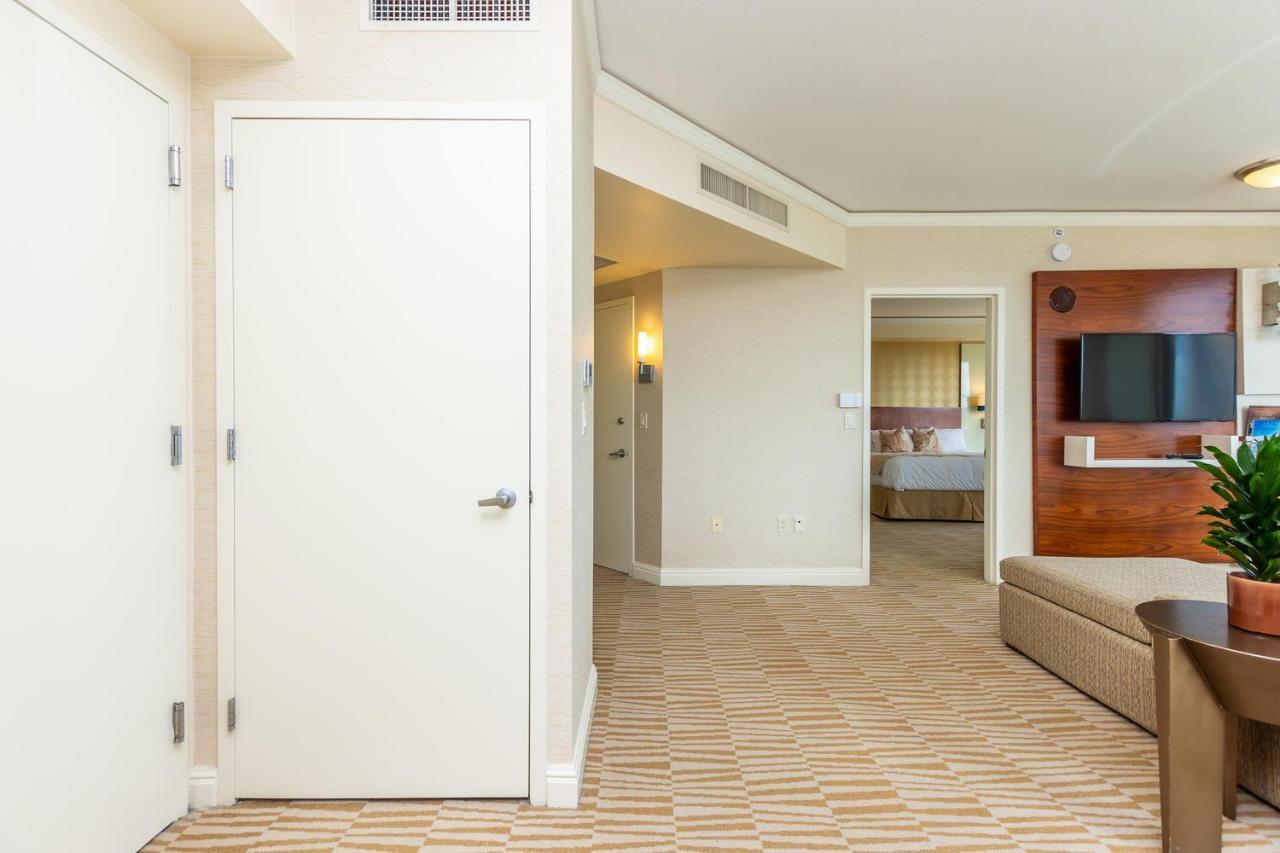 International Tump Ocean View 1100 Sf 1 Bed 1bth Privately Owned Sunny Isles Miami Beach