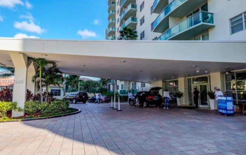Ocean Reserve Collins Avenue * Miami Beach
