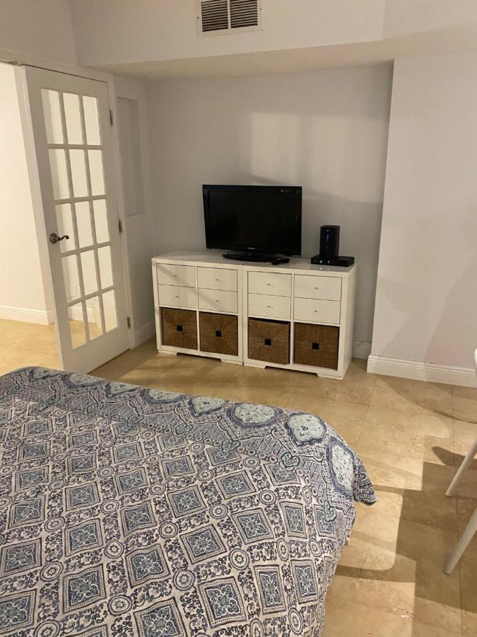 Ocean Front Units Apartment *