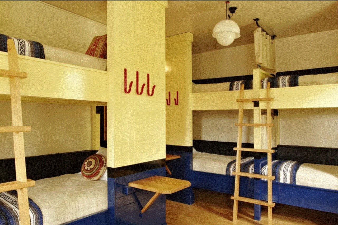 Freehand Miami Hostel *