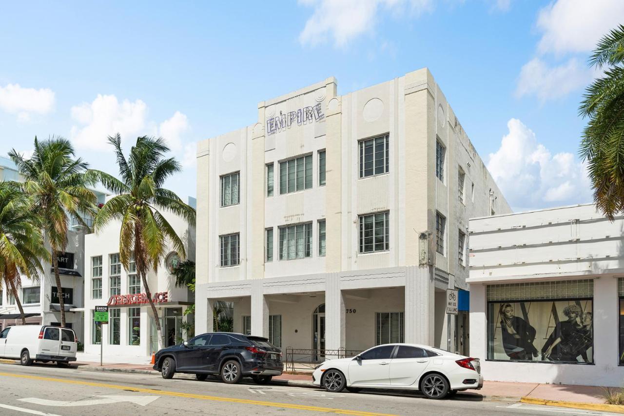 South Two Bedroom Apartment