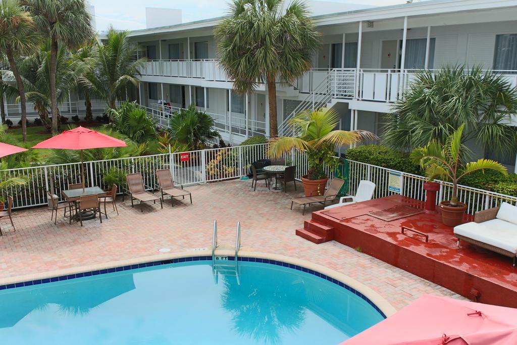 Collins Hotel Miami Beach