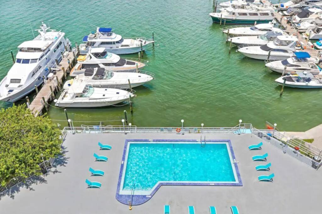Miami's Bayfront One-bedroom *