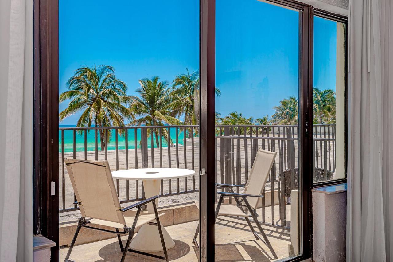 Front Miami *