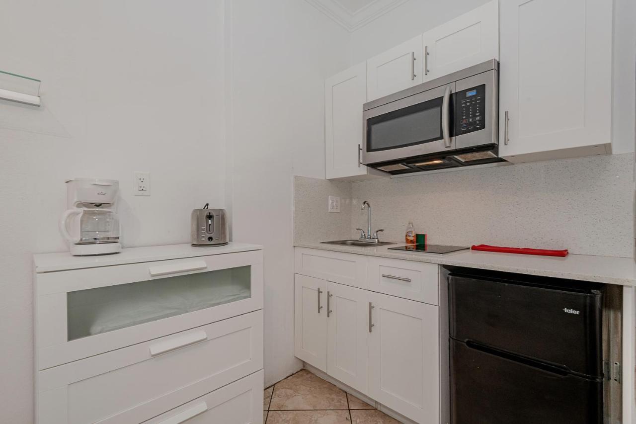 Front Miami Apartment
