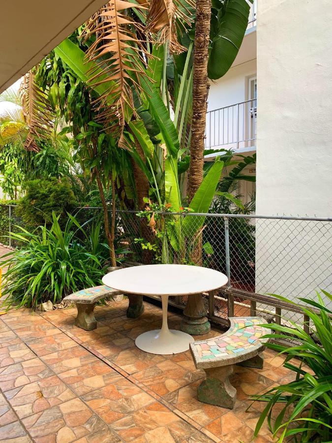 Ontour Rentals Miami * Miami Beach