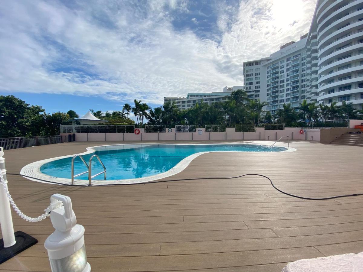 Aparthotel Alexander On The Beach Miami Beach