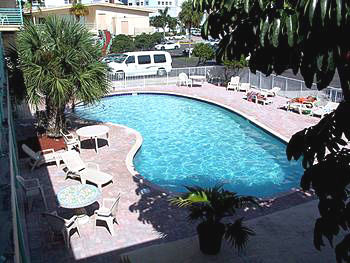 Hotel Collins 3*