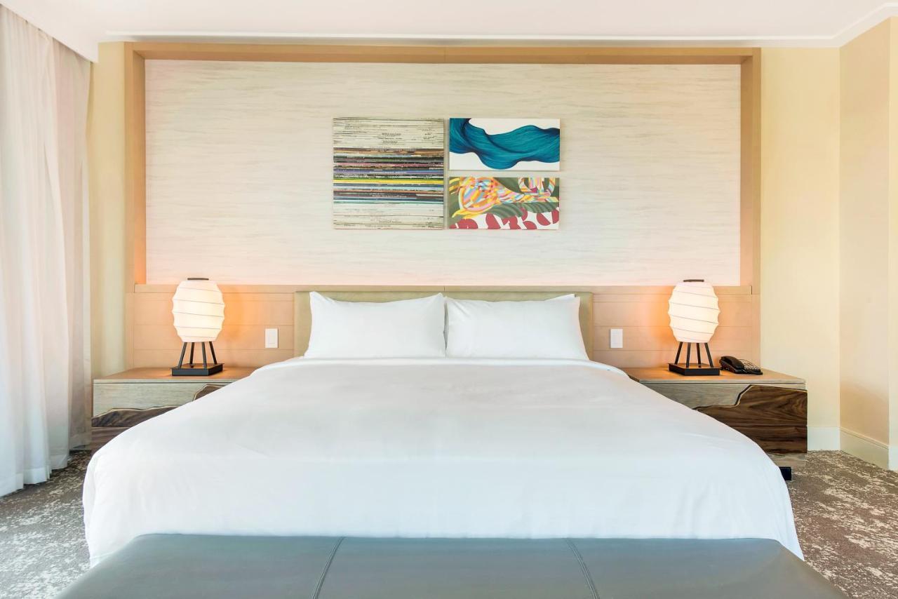 Eden Roc Resort