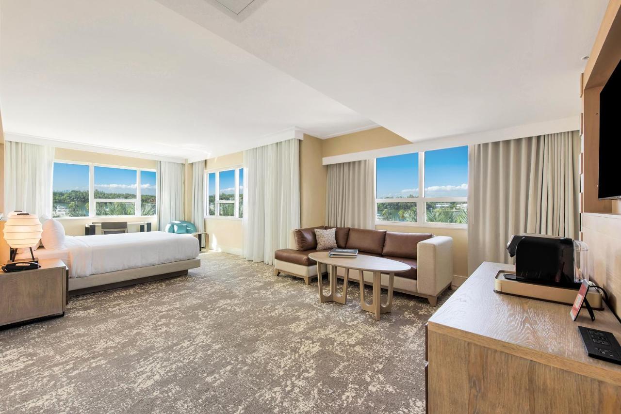 Eden Roc Resort 4*