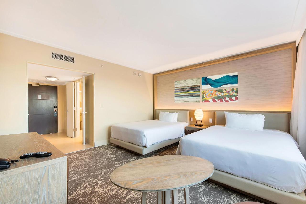 Eden Roc Resort