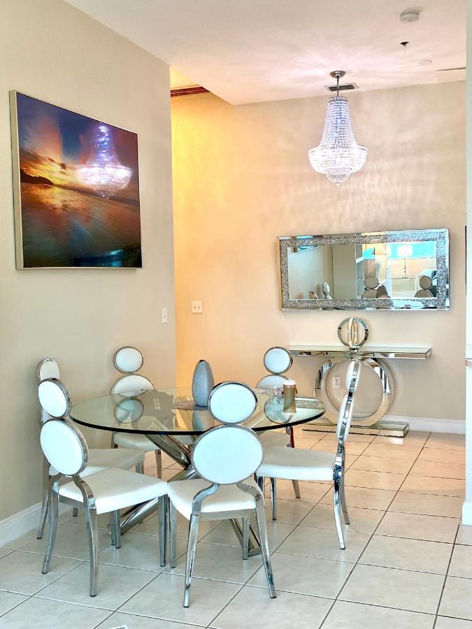 Apartment Large Luxurious Direct Ocean Front Penthouse Or Deluxe One Bedroom Ocean Front Condo-free Parking
