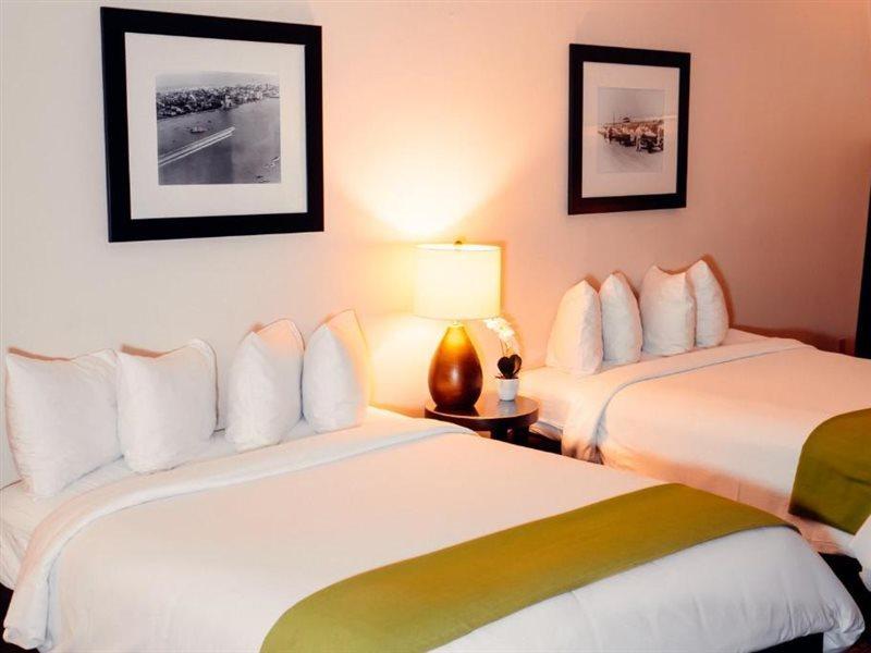 Essex House Hotel Miami Beach