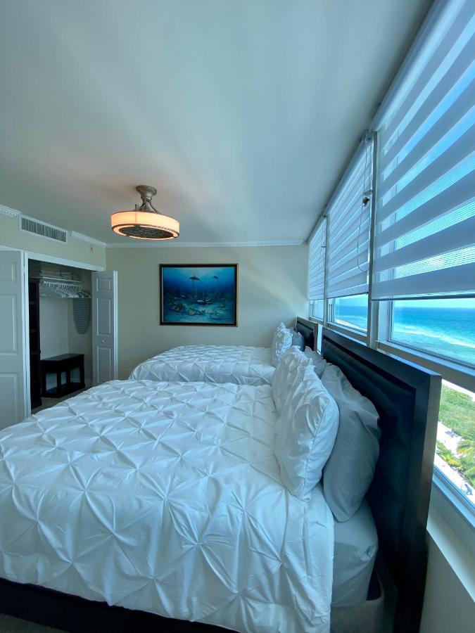 Apartment Large Luxurious Direct Ocean Front Penthouse Or Deluxe One Bedroom Ocean Front Condo-free Parking Miami Beach