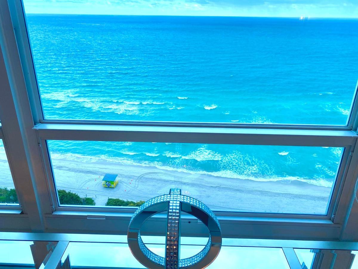 Large Luxurious Direct Ocean Front Penthouse Or Deluxe One Bedroom Ocean Front Condo-free Parking Miami Beach