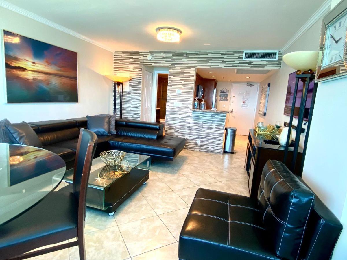 Large Luxurious Direct Ocean Front Penthouse Or Deluxe One Bedroom Ocean Front Condo-free Parking Miami Beach