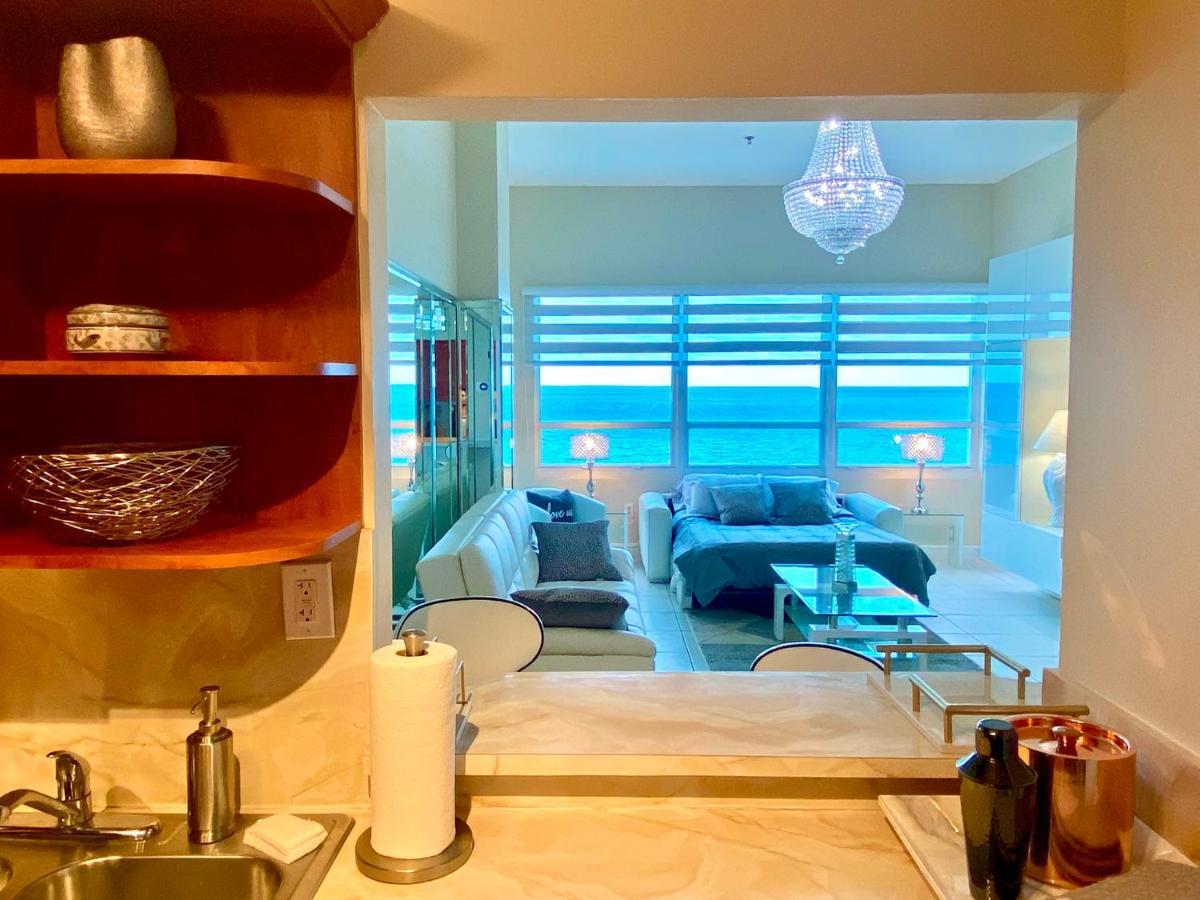 Apartment Large Luxurious Direct Ocean Front Penthouse Or Deluxe One Bedroom Ocean Front Condo-free Parking *