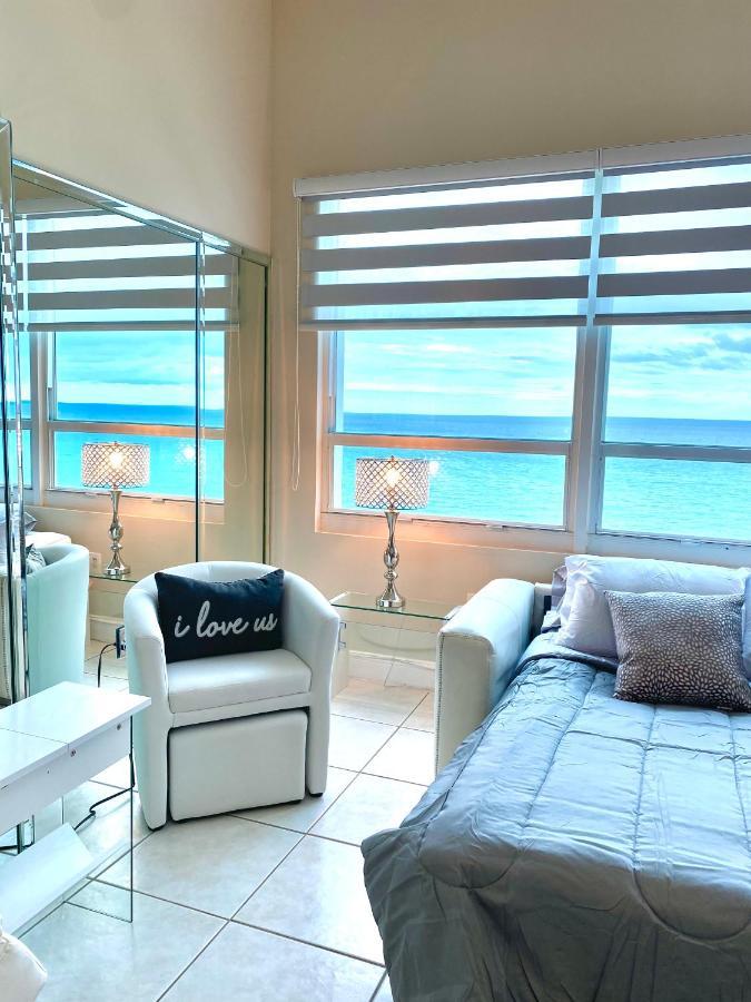 Apartment Large Luxurious Direct Ocean Front Penthouse Or Deluxe One Bedroom Ocean Front Condo-free Parking Miami Beach