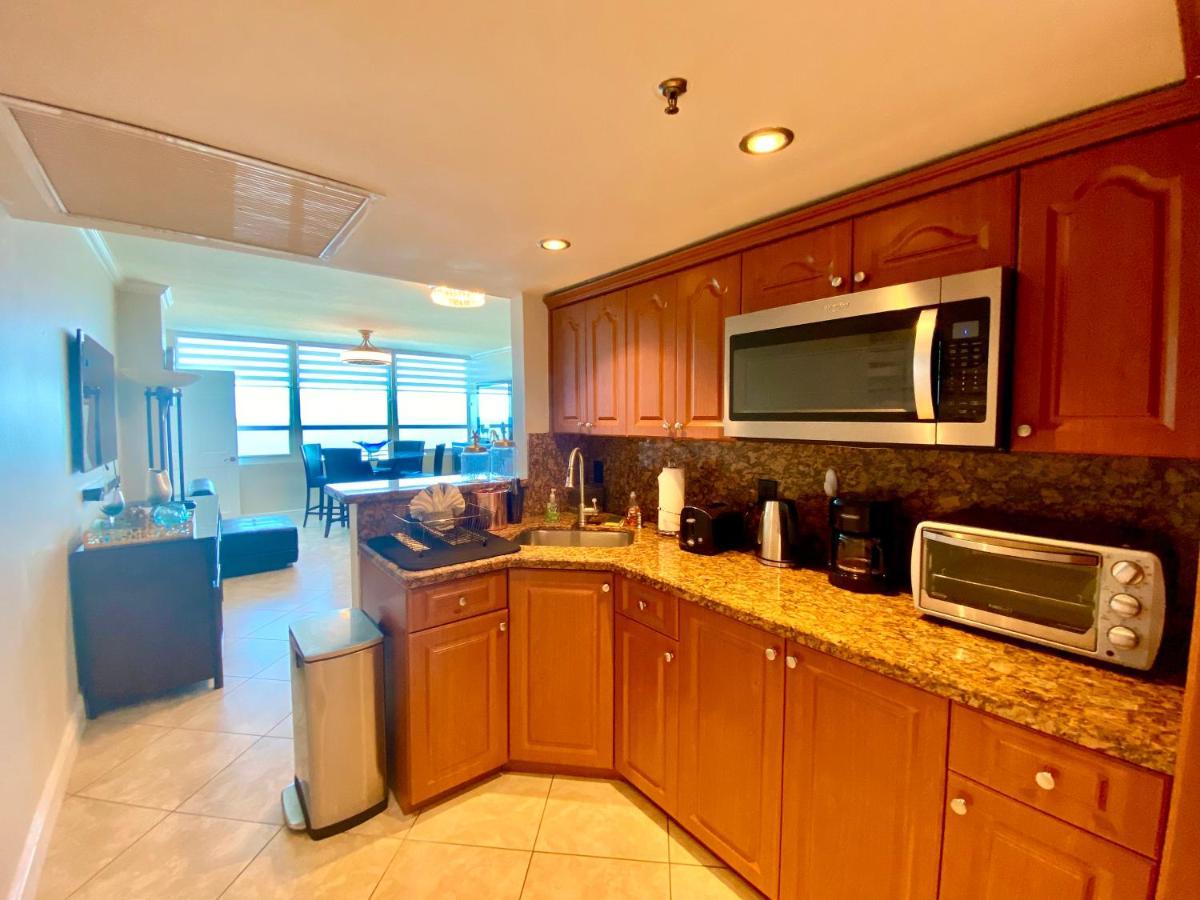 Large Luxurious Direct Ocean Front Penthouse Or Deluxe One Bedroom Ocean Front Condo-free Parking * Miami Beach