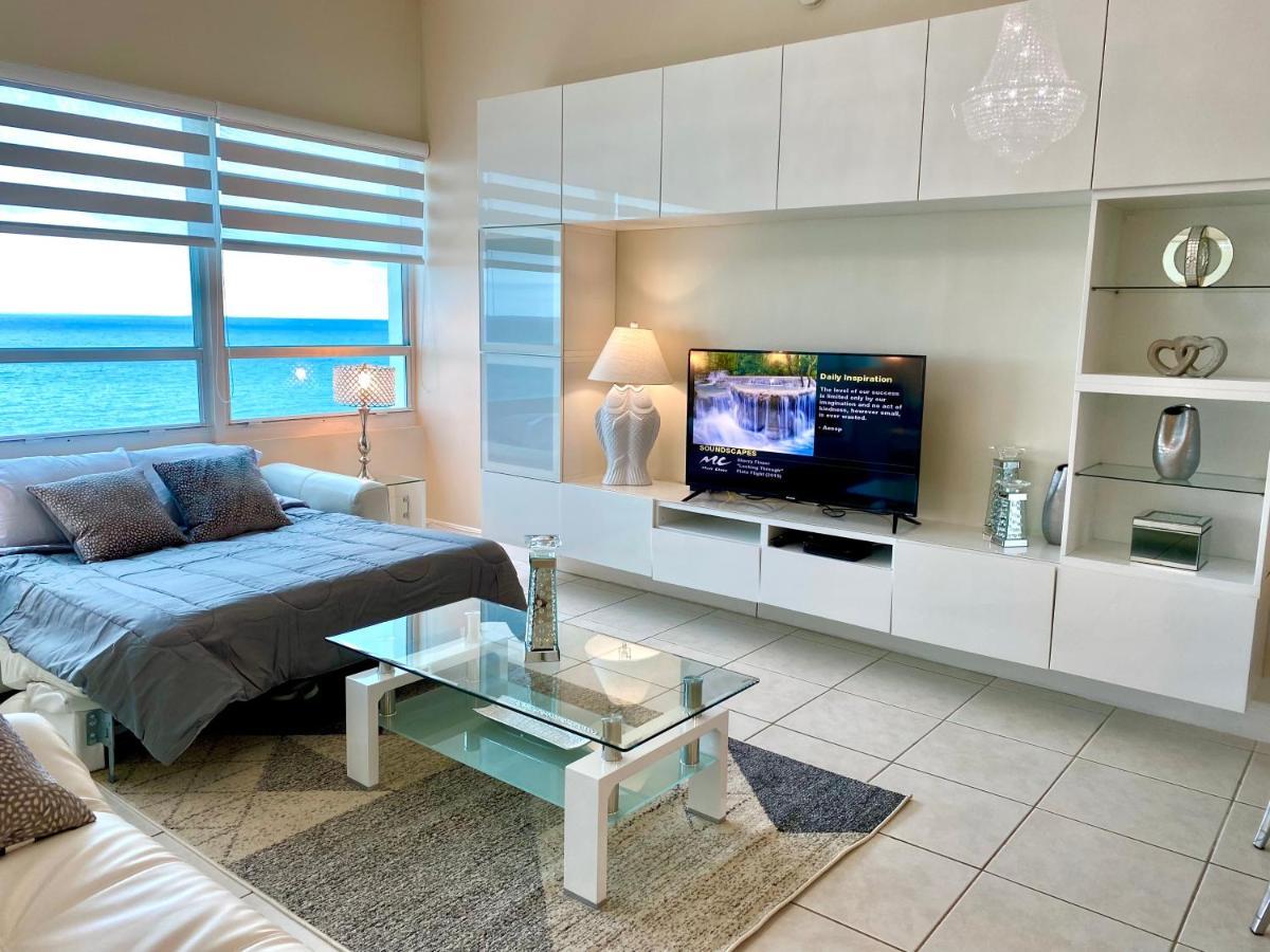 Apartment Large Luxurious Direct Ocean Front Penthouse Or Deluxe One Bedroom Ocean Front Condo-free Parking *