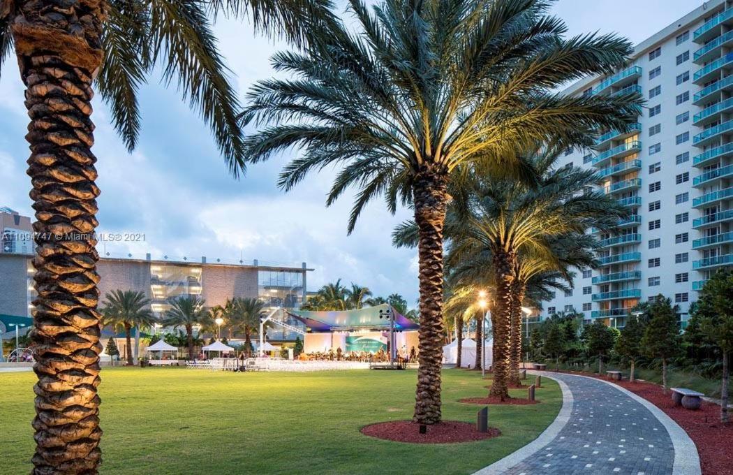 Apartment Disfruta Sunny Isles Ocean 1206 Str-02816