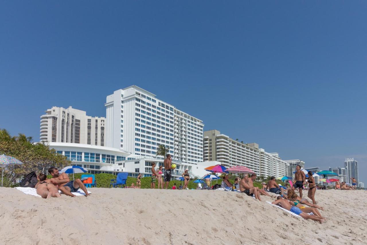 Castle Beach: Rumba * Miami Beach