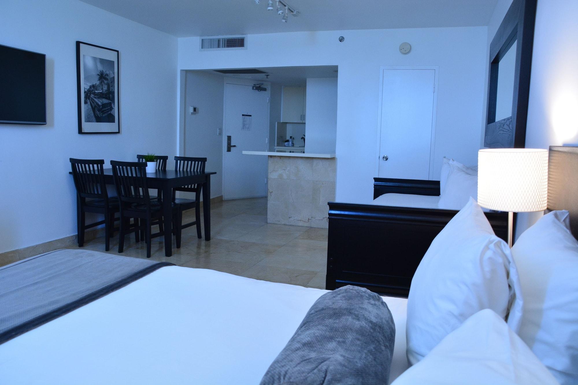 New Point Miami * Miami Beach
