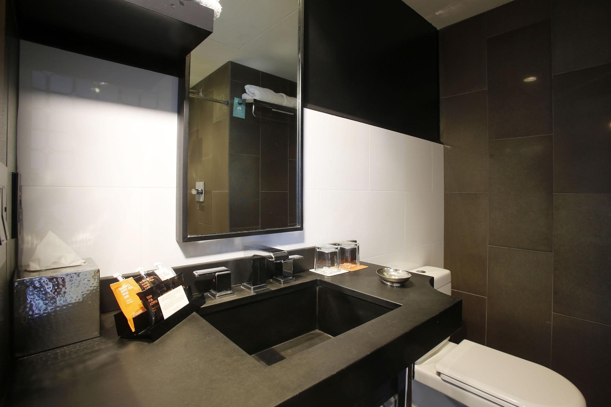 Hotel Waldorf Towers South Beach 3*