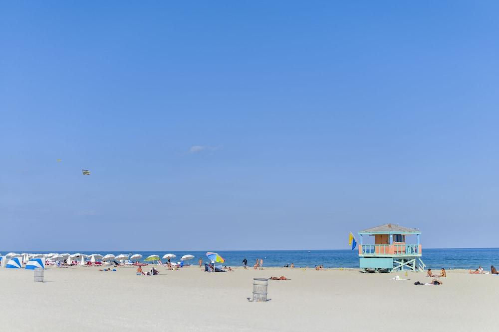 Hotel Hilton Vacation Club Crescent On South Beach Miami 3*