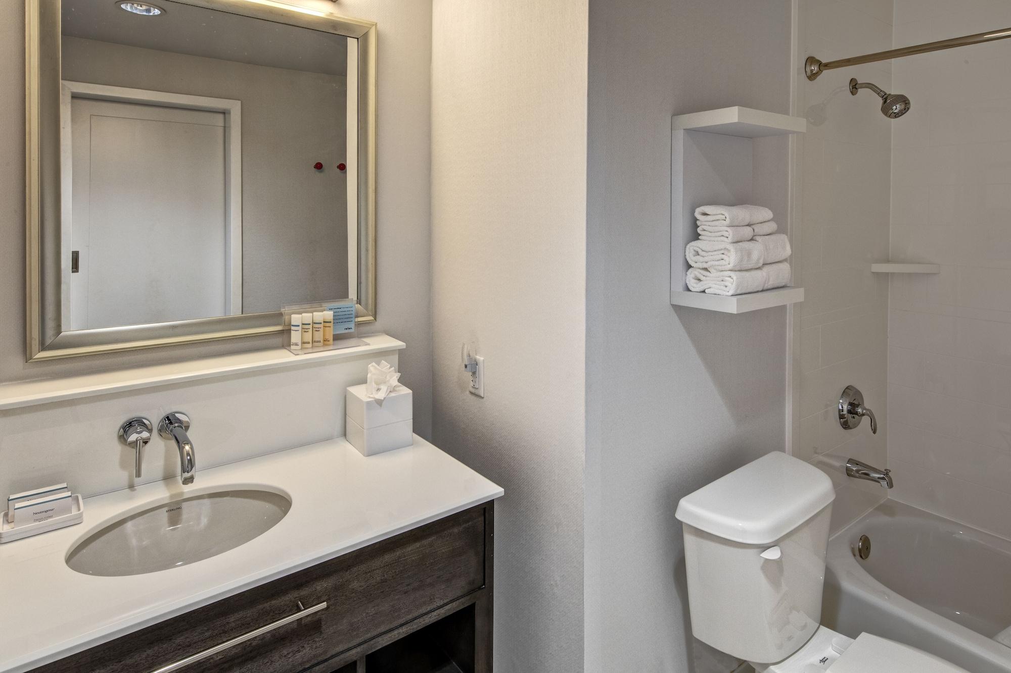Hampton Miami - Mid 4* Miami Beach