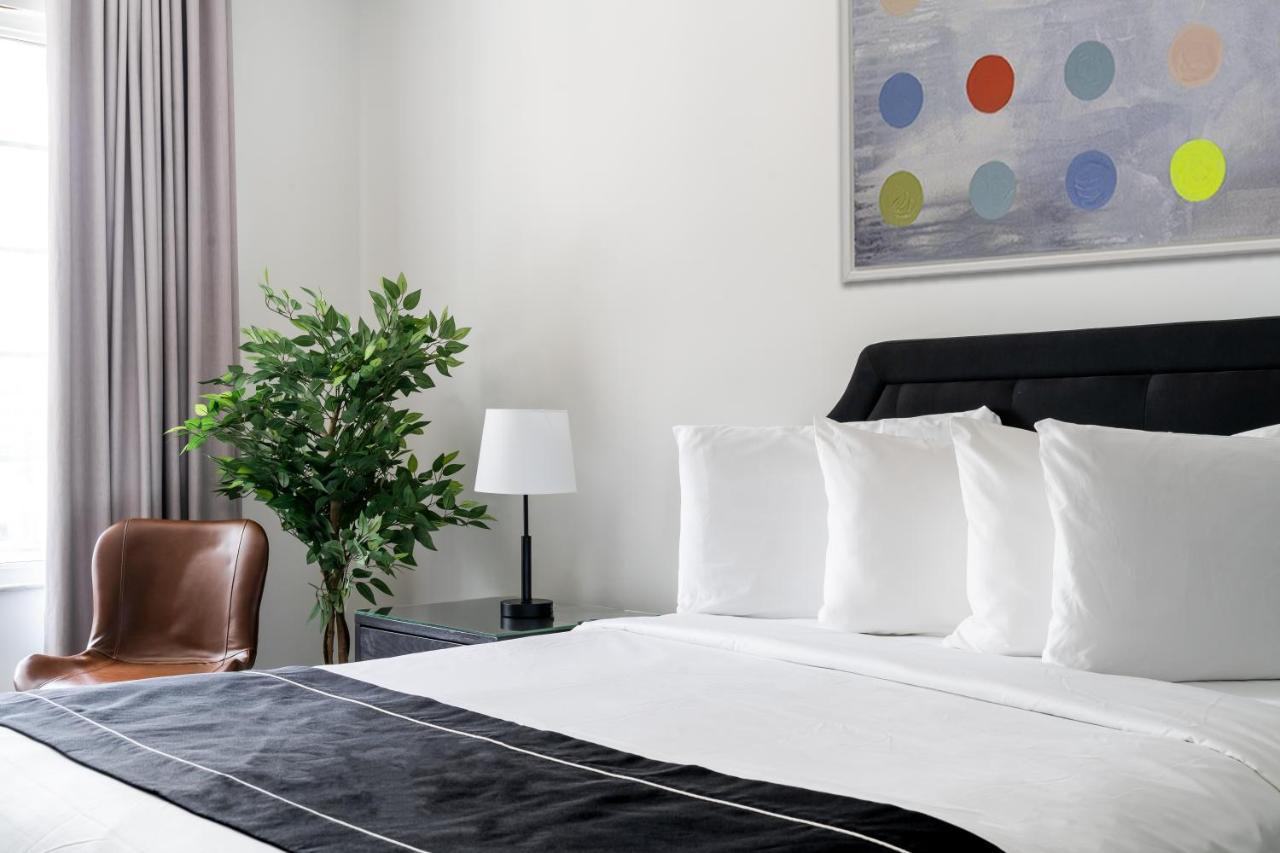 Hotel Essex House 4*