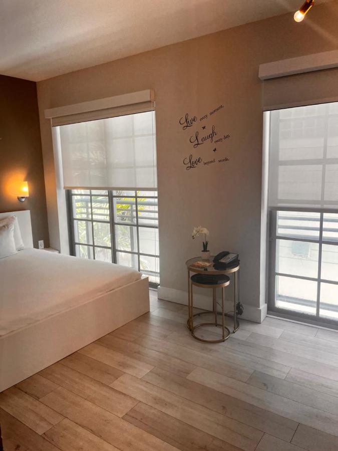 Suites At The On Ocean Drive Hotel Miami Beach