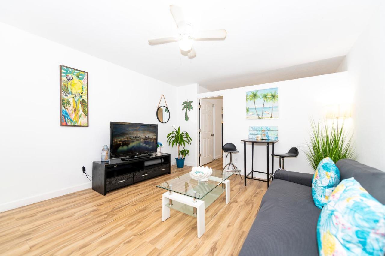 South Apartment *
